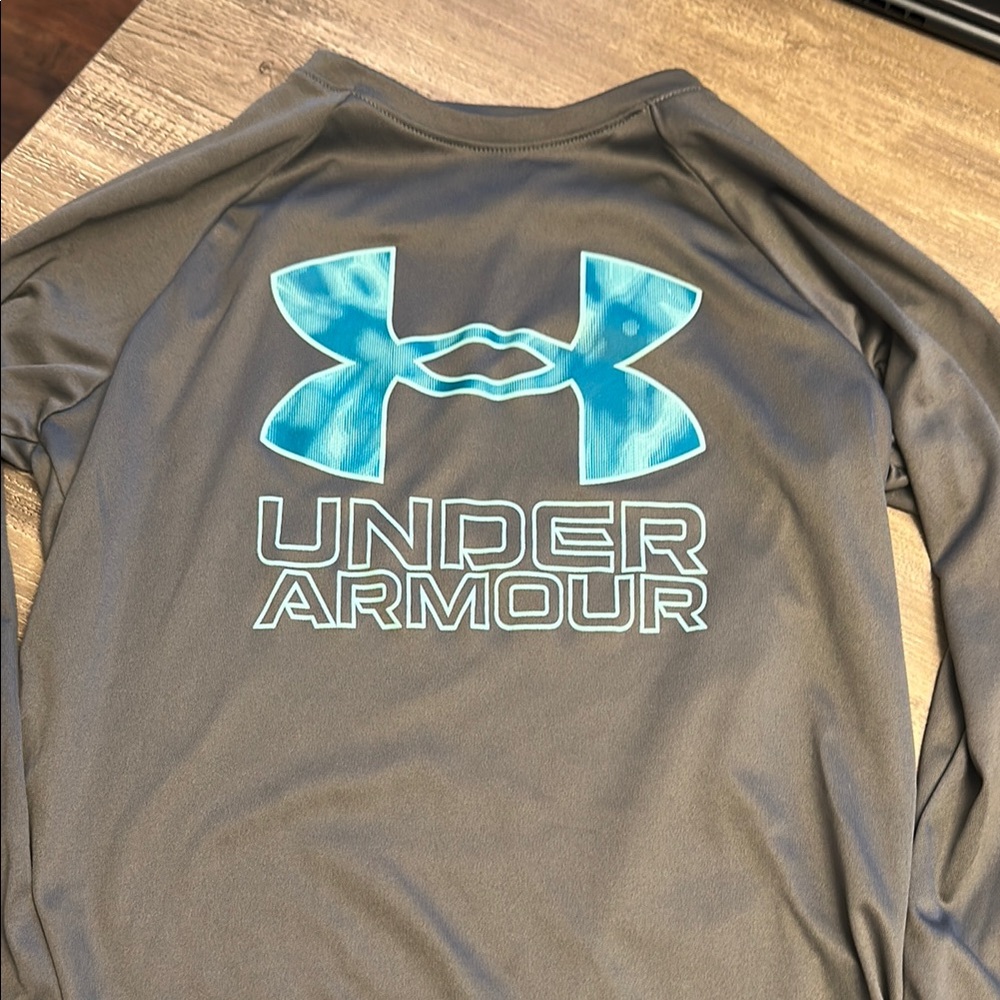 Boys long sleeve under Armour shirt